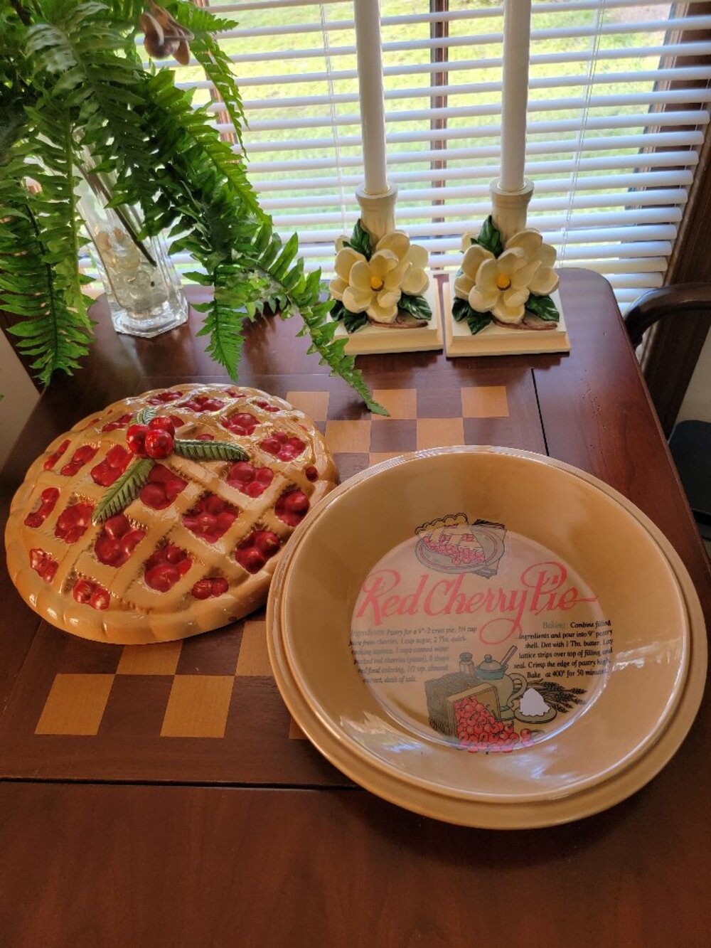 Vintage Collectible Ceramic Cherry Pie Keeper